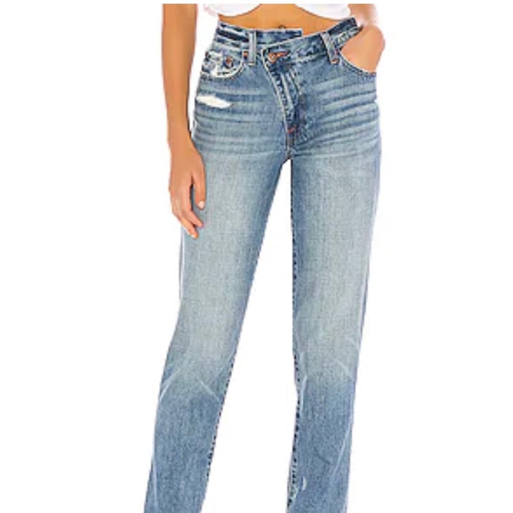 Light Wash High-Rise Straight Leg Women's Jeans